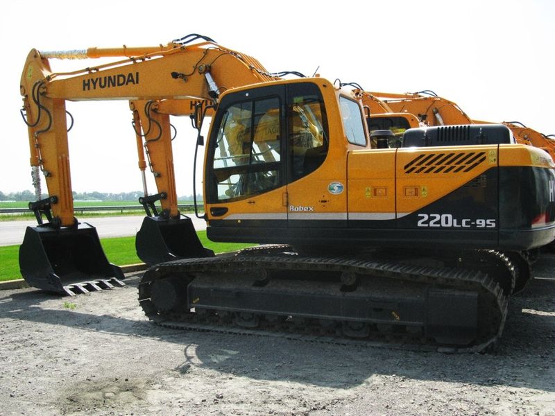 Аренда гусеничного экскаватора Hyundai R220LC-9S