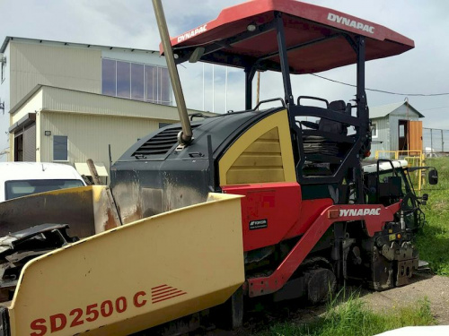 Аренда асфальтоукладчика Dynapac SD2500C